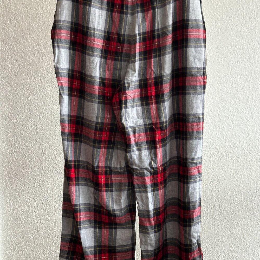 Victoria’s Secret Gray Top & Plaid Pajama Pants Set – Size Large - Picture 13 of 14